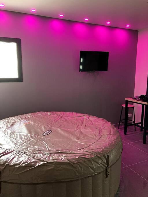 Spa Le Love Saint-Germain-lès-Corbeil Eksteriør bilde